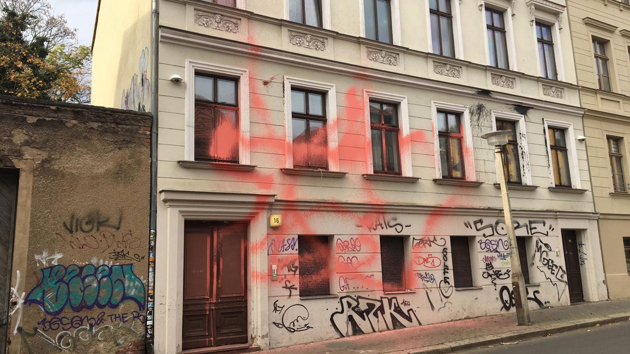 Hausprojekt der Identitären Bewegung in Halle an der Saale Hausprojekt der Identitären Bewegung in Halle an der Saale
