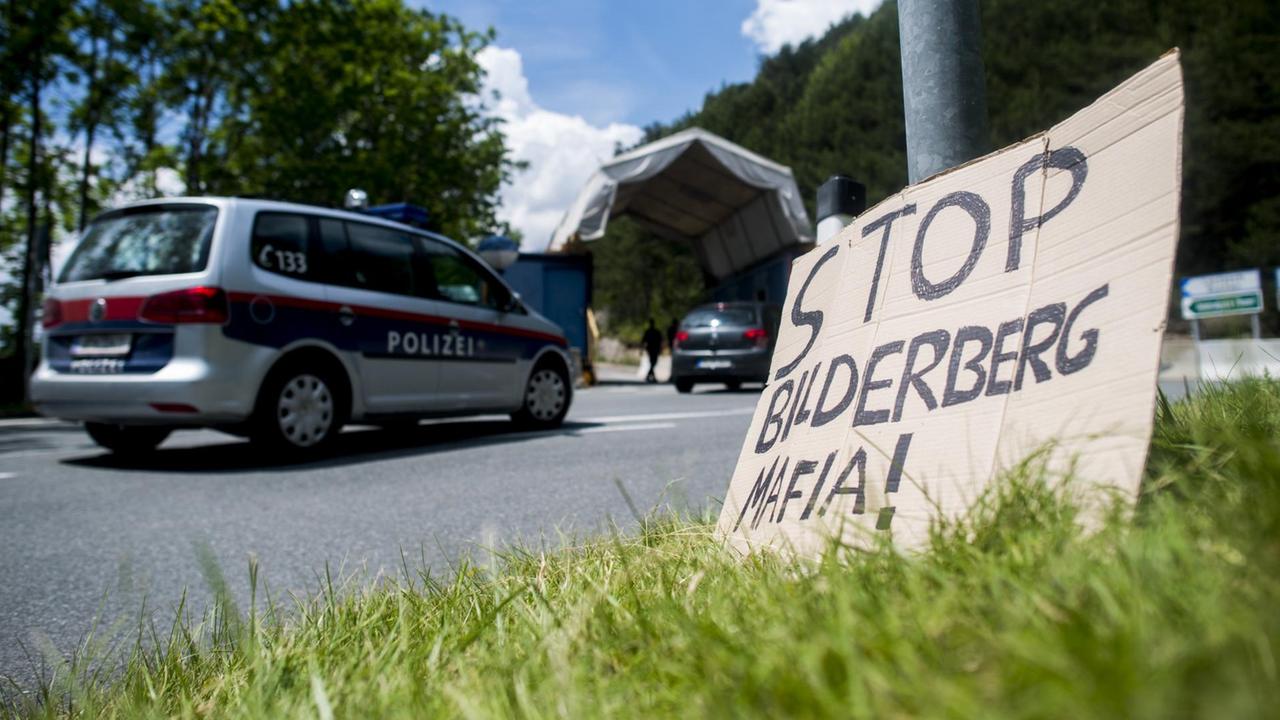 Protest gegen die Bilderberg-Konferenz in Tirol