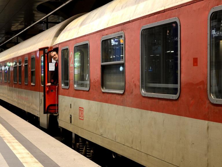 Nachtzug Berlin-Paris - Abfahrt am Berliner Hauptbahnhof