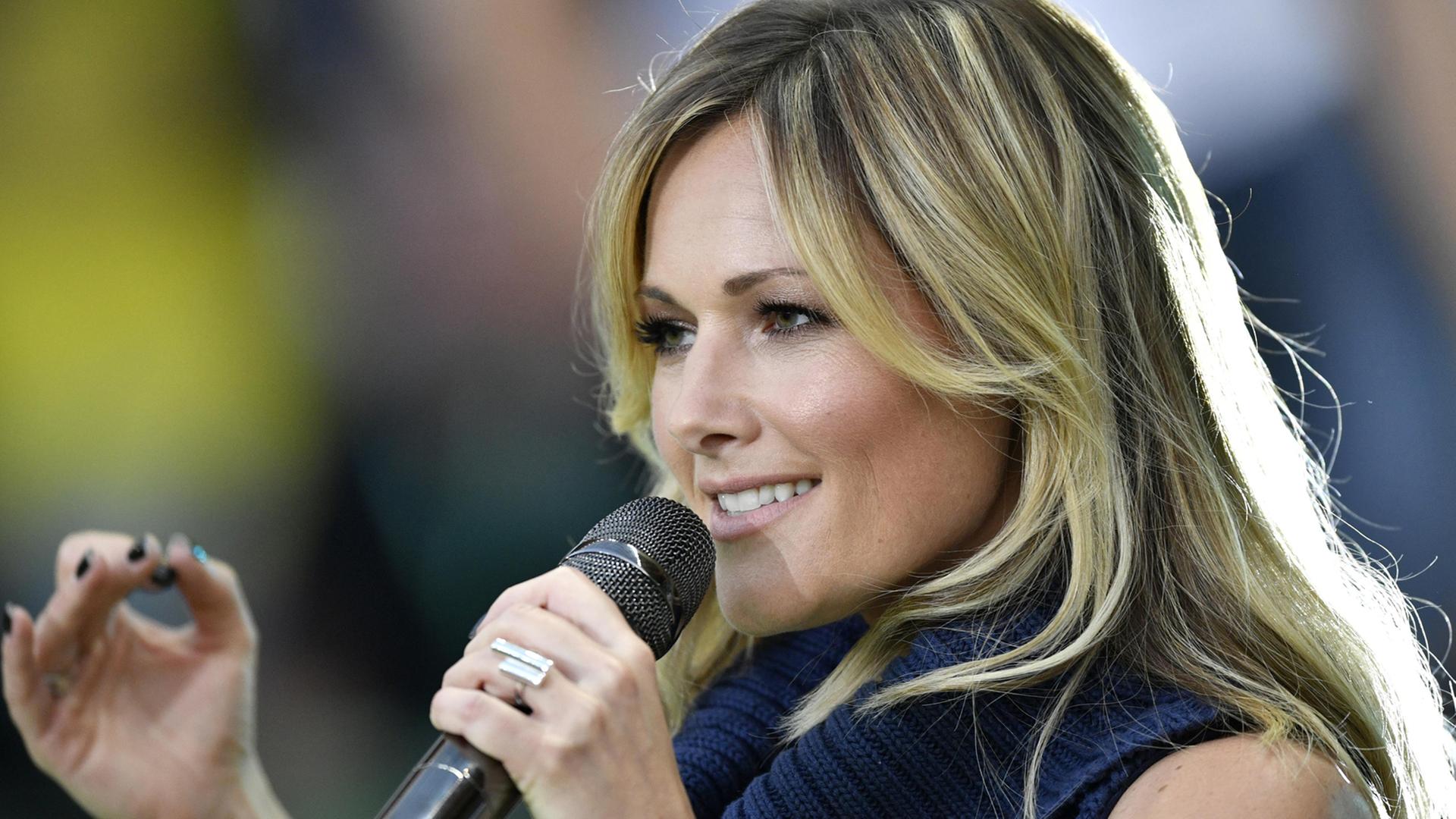 Helene Fischer bei einem Konzert im Berliner Olympiastadion Helene Fischer bei einem Konzert im Berliner Olympiastadion