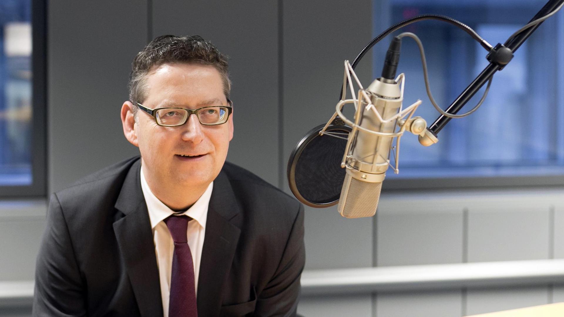 Thorsten Schäfer-Gümbel, stellvertretender SPD-Bundesvorsitzender, SPD-Fraktionsvorsitzender im hessischen Landtag, beim Hintergrundgespräch im Funkhaus Köln. Thorsten Schäfer-Gümbel, stellvertretender SPD-Bundesvorsitzender, SPD-Fraktionsvorsitzender im hessischen Landtag, beim Hintergrundgespräch im Funkhaus Köln.