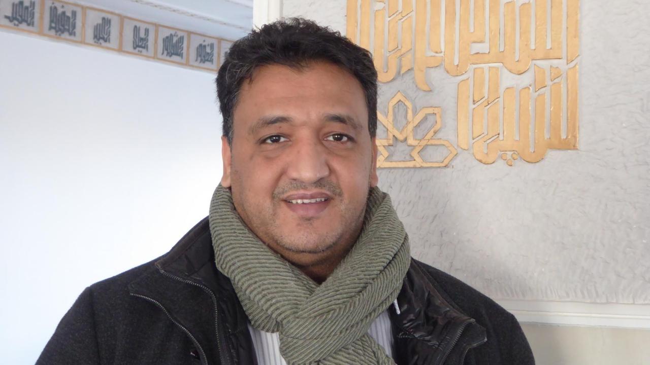 Porträt des Moscheedirektors Abdelaziz El Jaouhari. Porträt des Moscheedirektors Abdelaziz El Jaouhari.