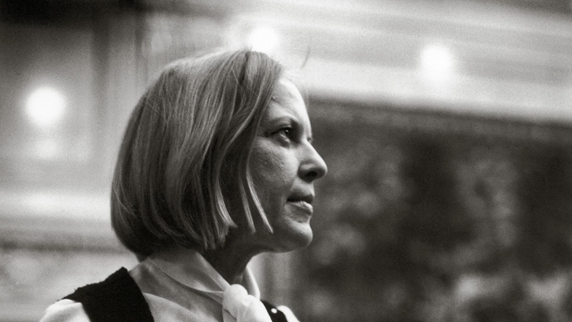 Ingeborg Bachmann, österr. Schriftstellerin bei der Verleihung des Wildganspreises, 1972 Ingeborg Bachmann, österr. Schriftstellerin bei der Verleihung des Wildganspreises, 1972