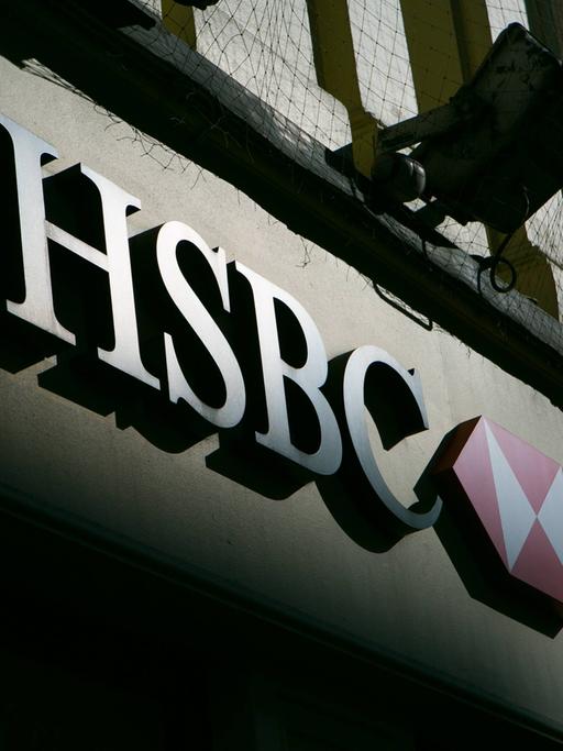 Das Logo der britischen Großbank HSBC.