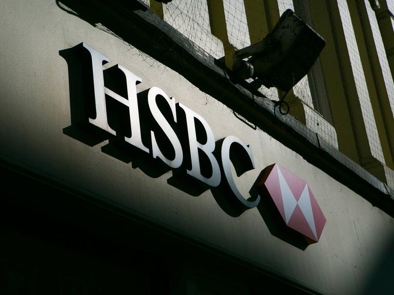 Das Logo der britischen Großbank HSBC.
