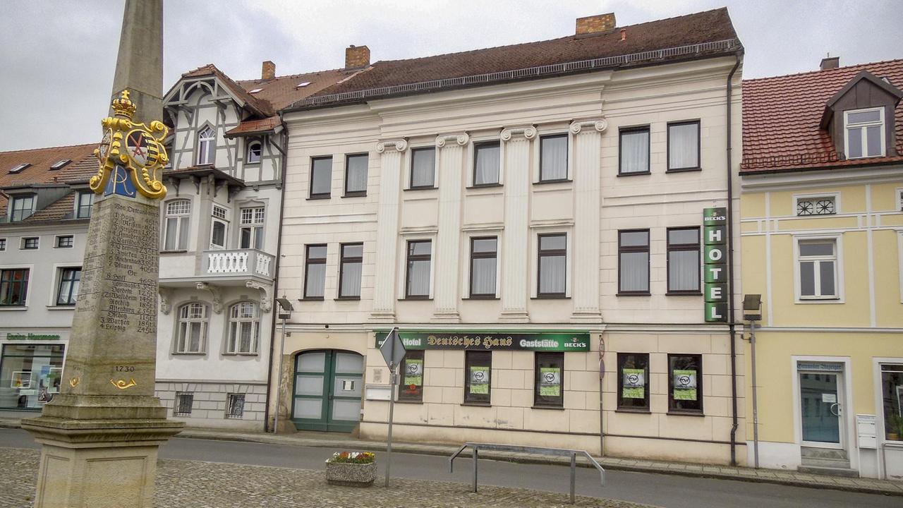 In Ortrand hat Sebastian Raack das Hotel "Deutsches Haus" gekauft. In Ortrand hat Sebastian Raack das Hotel "Deutsches Haus" gekauft.