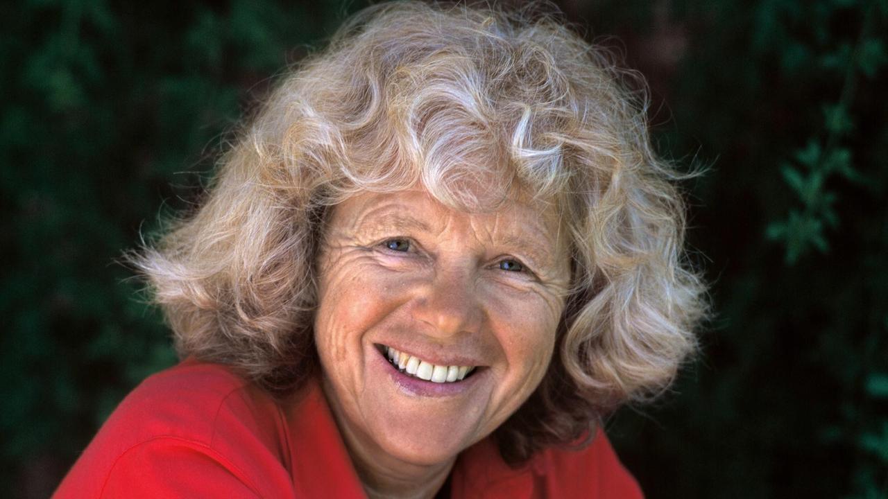 Verena Kast, Psychotherapeutin, Autorin und Dozentin, aufgenommen im Juni 2000, in St. Gallen.