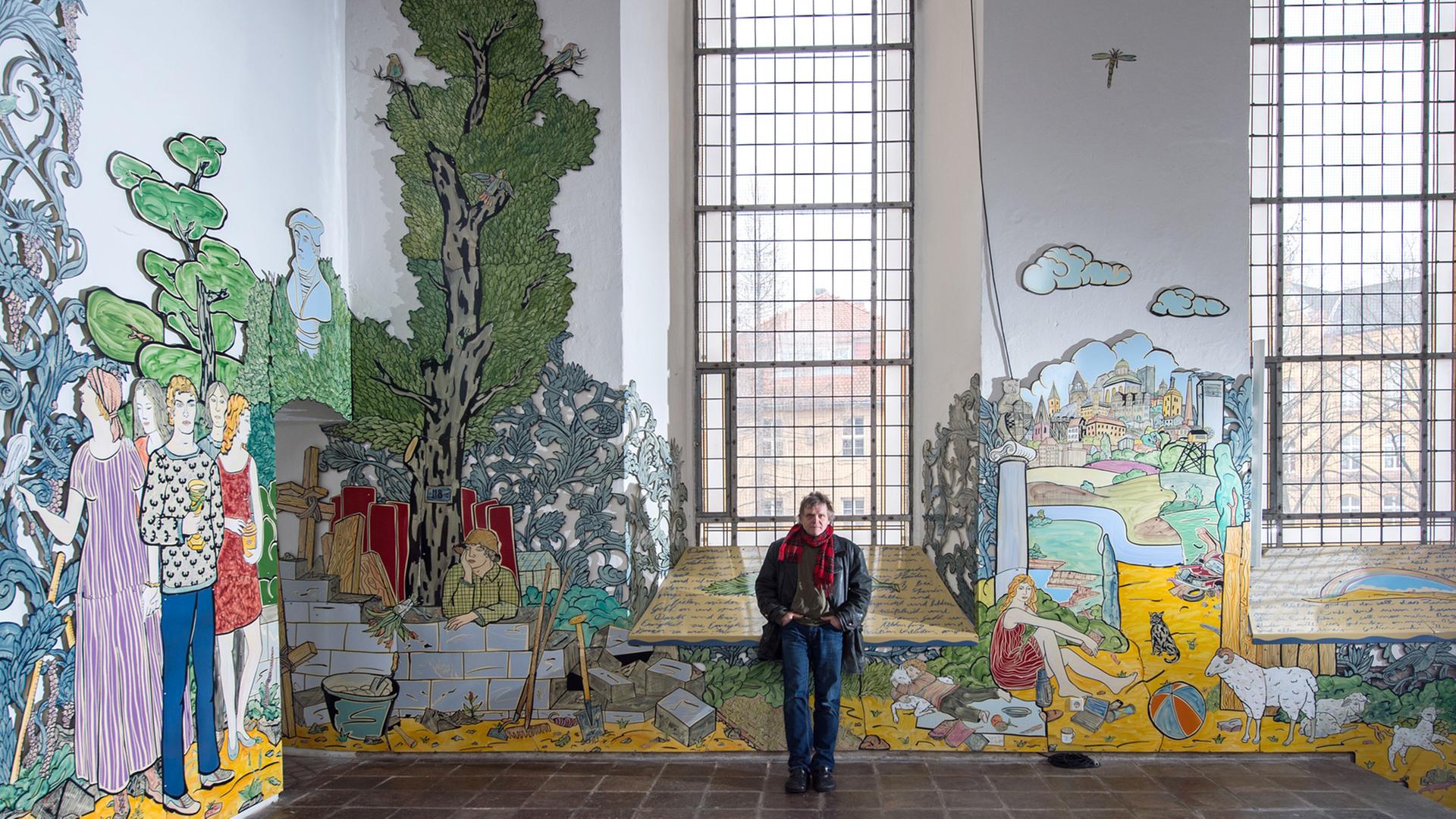 Der Maler und Grafiker Moritz Götze aus Halle/Saale vor der Schlosskirche St. Aegidien in Bernburg; Aufnahme vom März 2016 Der Maler und Grafiker Moritz Götze aus Halle/Saale vor der Schlosskirche St. Aegidien in Bernburg; Aufnahme vom März 2016