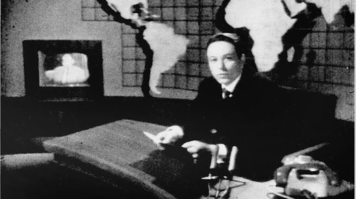 Die beiden oberen Bilder sind Standbilder aus dem ersten Vorspann, darunter im Uhrzeigersinn Gerd Ruge, Klaus Bölling, die Korrespondenten Peter Scholl-Latour und Thilo Koch. Die beiden oberen Bilder sind Standbilder aus dem ersten Vorspann, darunter im Uhrzeigersinn Gerd Ruge, Klaus Bölling, die Korrespondenten Peter Scholl-Latour und Thilo Koch.