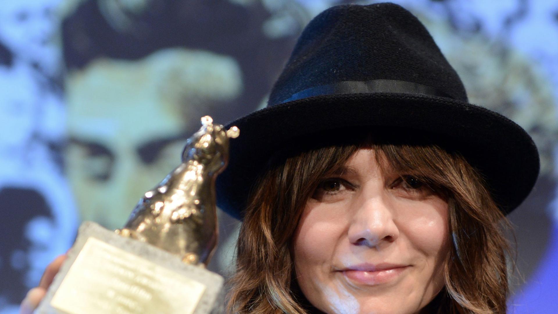 Die polnische Regisseurin Malgoska Szumowska wurde für ihren Film "Im Namen des..." mit dem Teddy-Award ausgezeichnet. Die polnische Regisseurin Malgoska Szumowska wurde für ihren Film "Im Namen des..." mit dem Teddy-Award ausgezeichnet.