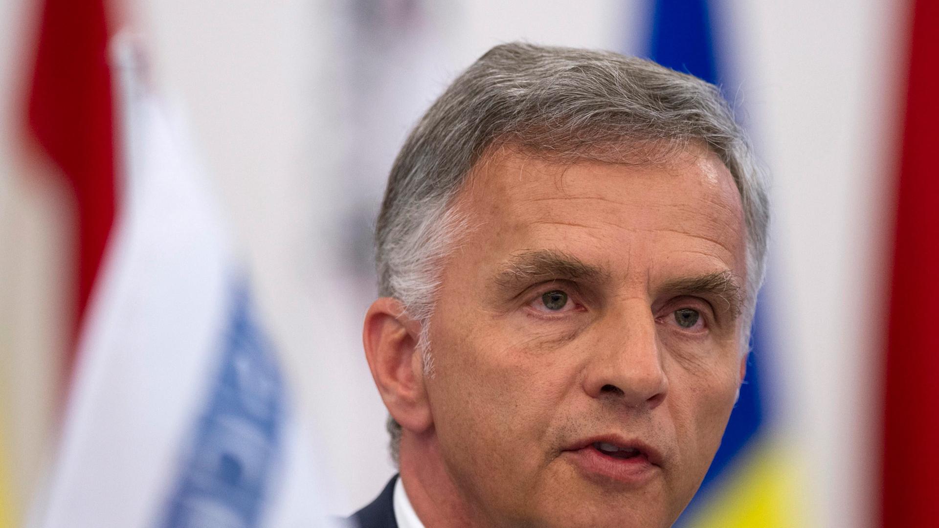 Der OSZE-Vorsitzende Didier Burkhalter spricht auf einer internationalen Konferenz in der Schweiz Der OSZE-Vorsitzende Didier Burkhalter spricht auf einer internationalen Konferenz in der Schweiz