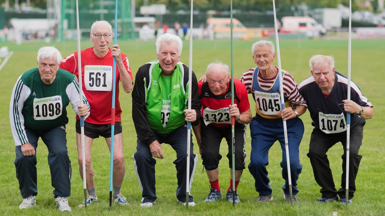 Speerwerfer (Startklasse M85) bei den Deutschen Senioren-Meisterschaften der Leichtathletik in Leinefelde-Worbis (Thüringen). Speerwerfer (Startklasse M85) bei den Deutschen Senioren-Meisterschaften der Leichtathletik in Leinefelde-Worbis (Thüringen).