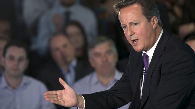 Der britische Premier Cameron wirbt vor einer Menschenmenge für die Einheit Großbritanniens