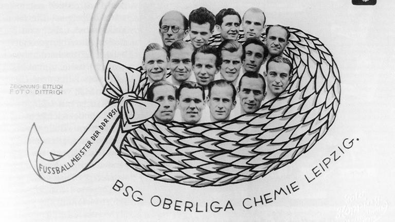 Zu sehen ist eine Collage zum Gewinn der DDR-Fußballmeisterschaft der Saison 1950/51 mit den Porträts der Mannschaftsmitgliedern. Zu sehen ist eine Collage zum Gewinn der DDR-Fußballmeisterschaft der Saison 1950/51 mit den Porträts der Mannschaftsmitgliedern.