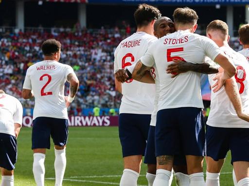 England feiert ein Tor gegen Panama