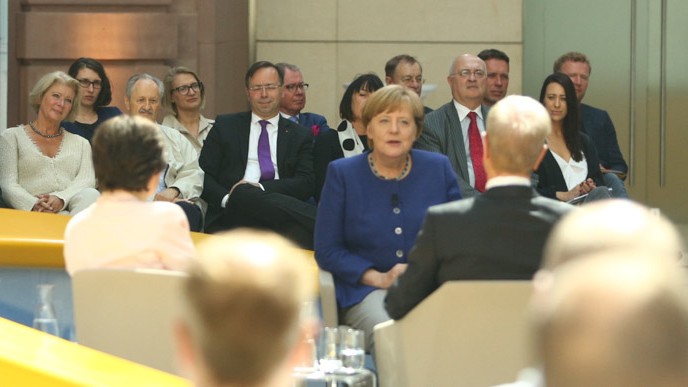 Bundeskanzlerin Merkel spricht beim Forum Politik von Dlf und Phoenix in Berlin Bundeskanzlerin Merkel spricht beim Forum Politik von Dlf und Phoenix in Berlin