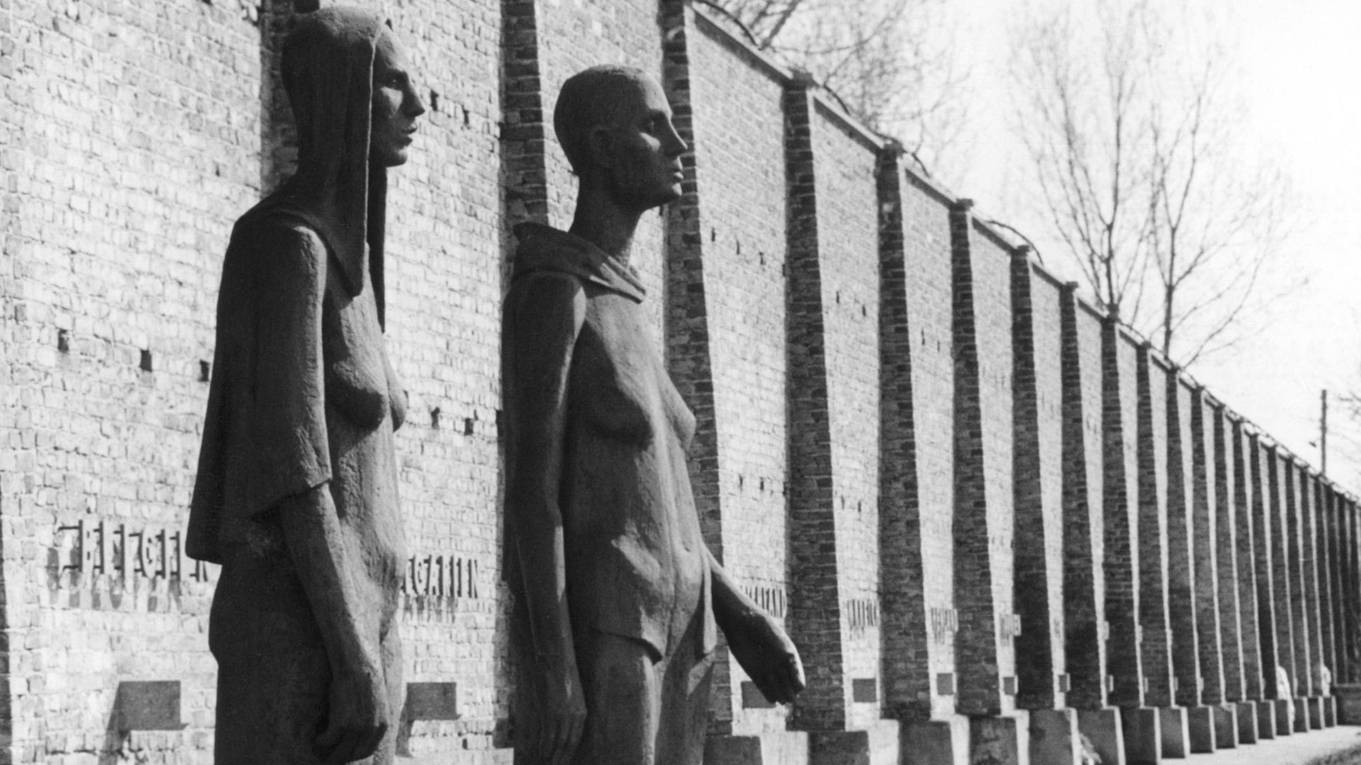 Gedenkstätte im ehemaligen Frauen-Konzentrationslager Ravensbrück, Brandenburg Gedenkstätte im ehemaligen Frauen-Konzentrationslager Ravensbrück, Brandenburg