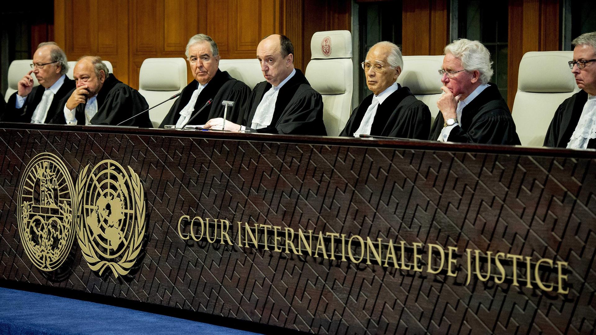Internationaler Gerichtshof in Den Haag: Urteil zum Kroatienkrieg am 3. Februar 2015; weder Serbien noch Kroatien sind demnach schuldig, in den Jahren 1991-95 Völkermord begangen zu haben.