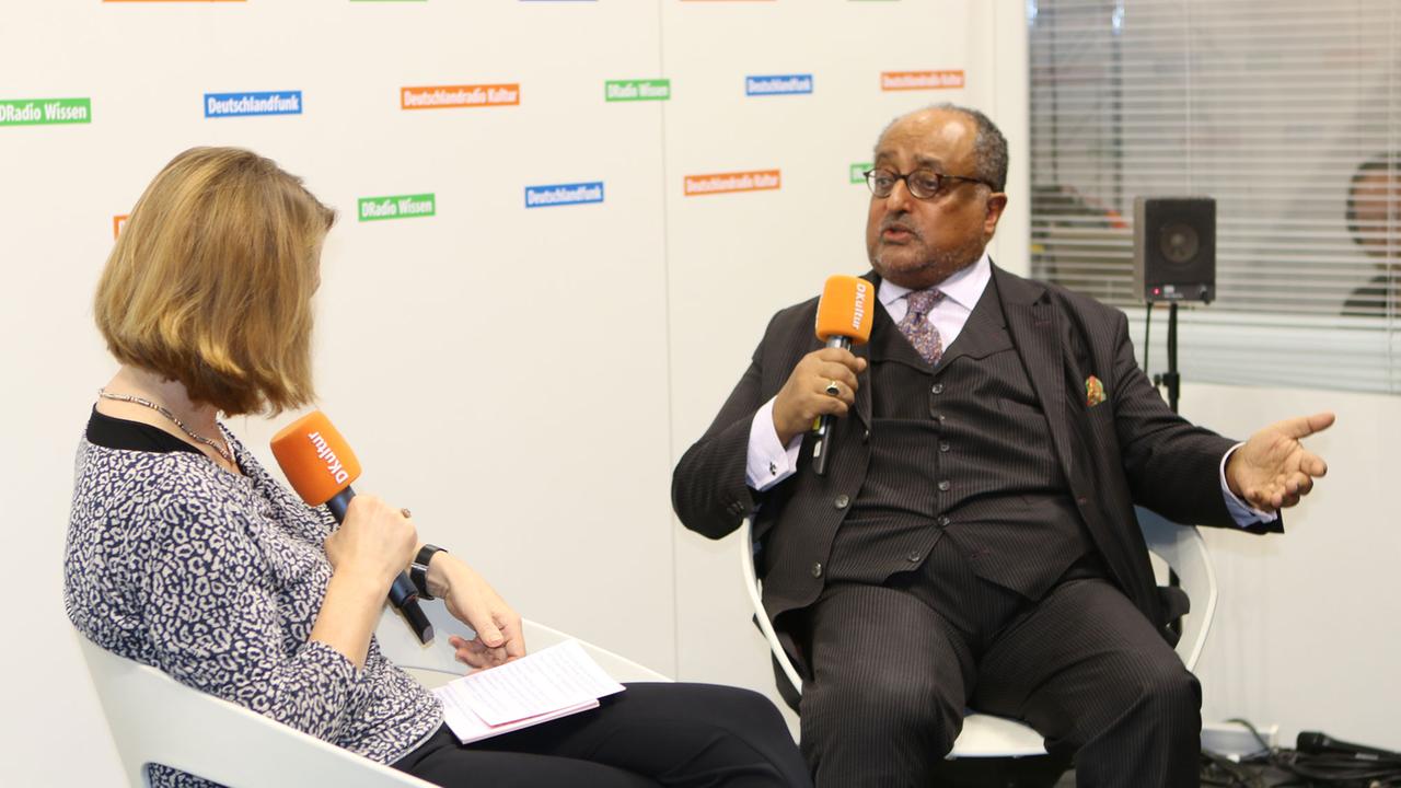 Prinz Asfa-Wossen Asserate mit Susanne Führer im Gespräch auf der Frankfurter Buchmesse 2016. Prinz Asfa-Wossen Asserate mit Susanne Führer im Gespräch auf der Frankfurter Buchmesse 2016.
