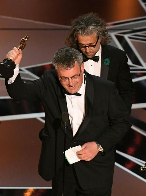 Gerd Nefzer (Mitte) und drei Kollegen haben den Oscar für die besten visuellen Effekte im Film "Blade Runner 2019" erhalten
