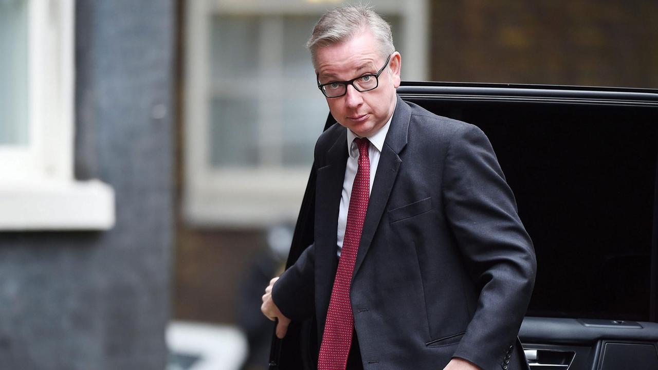 Fehler übersehen? – Der ehemalige konservative Bildungsminister Michael Gove, Mitarchitekt des Academy-Programms. Fehler übersehen? – Der ehemalige konservative Bildungsminister Michael Gove, Mitarchitekt des Academy-Programms.