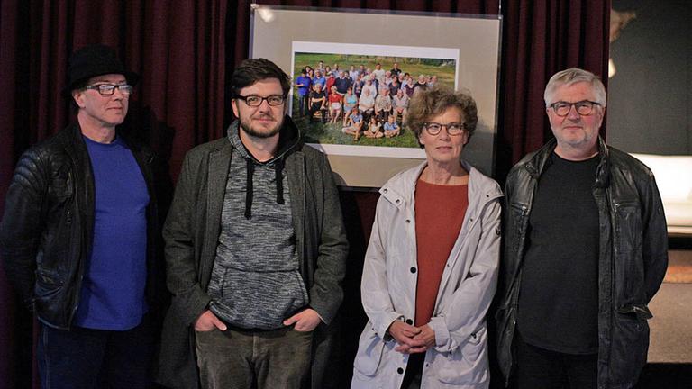 Künstler, die ein Dorf lebendig erhalten: (v.l.) Veith Vollbrecht, Michael Donth, Reiner und Maria Ende aus Friedrichsrode Künstler, die ein Dorf lebendig erhalten: (v.l.) Veith Vollbrecht, Michael Donth, Reiner und Maria Ende aus Friedrichsrode