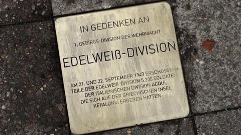 "Wehrmachtsstolpersteine" vor der AfD-Zentrale