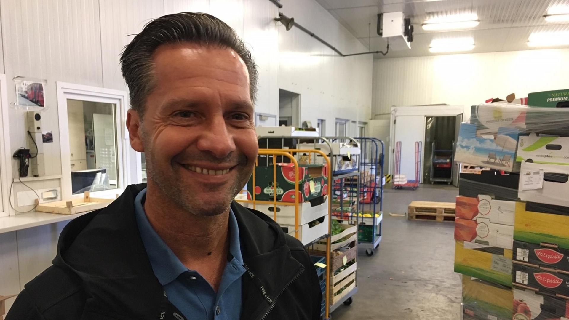 Der Gemüse-Großhändler Marcus Fuhrmann steht im Lager. Der Gemüse-Großhändler Marcus Fuhrmann steht im Lager.