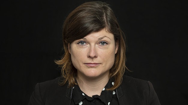 Porträt von Tina Lorenz, Projektleiterin für Digitale Entwicklung am Staatstheater Augsburg. Porträt von Tina Lorenz, Projektleiterin für Digitale Entwicklung am Staatstheater Augsburg.