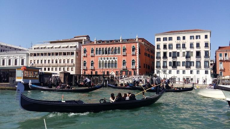 Hotel Danieli in Venedig vom Canale Grande aus gesehen.