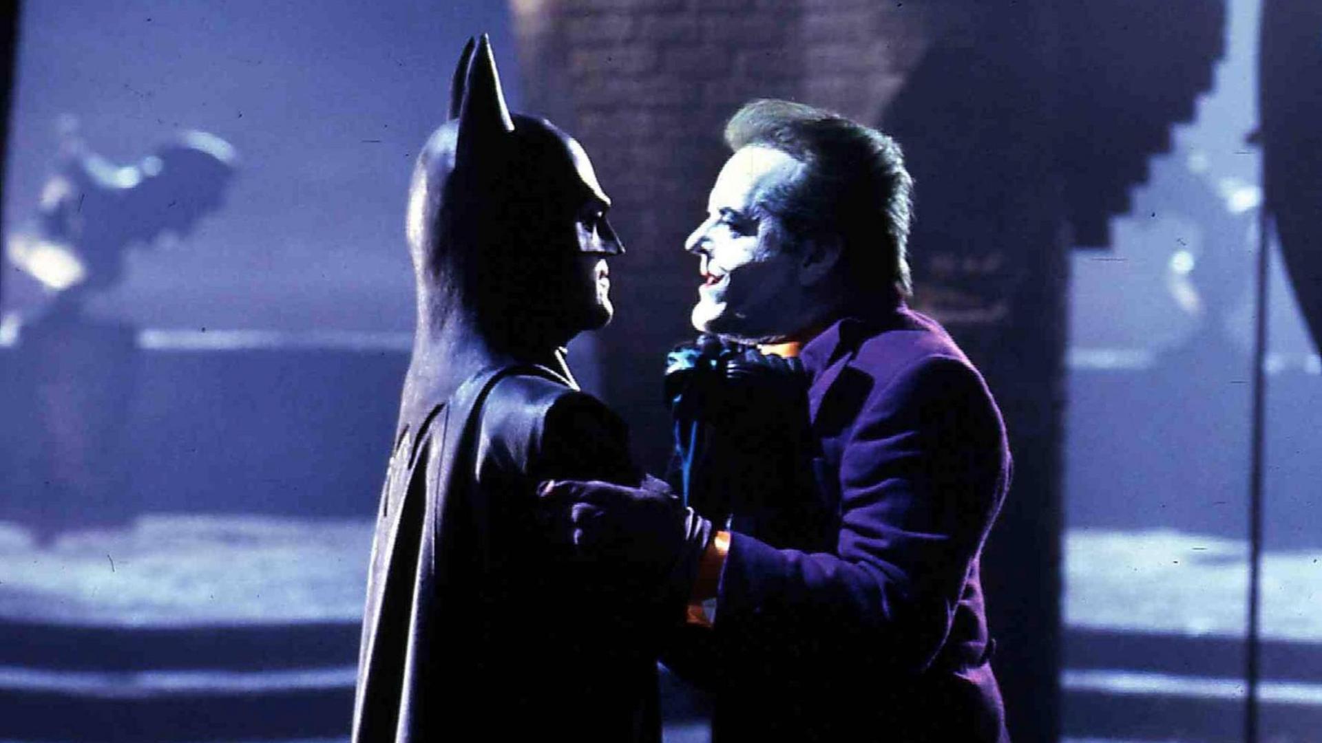 Batman (Michael Keaton, links) stellt den Joker (Jack Nicholson) Batman (Michael Keaton, links) stellt den Joker (Jack Nicholson)