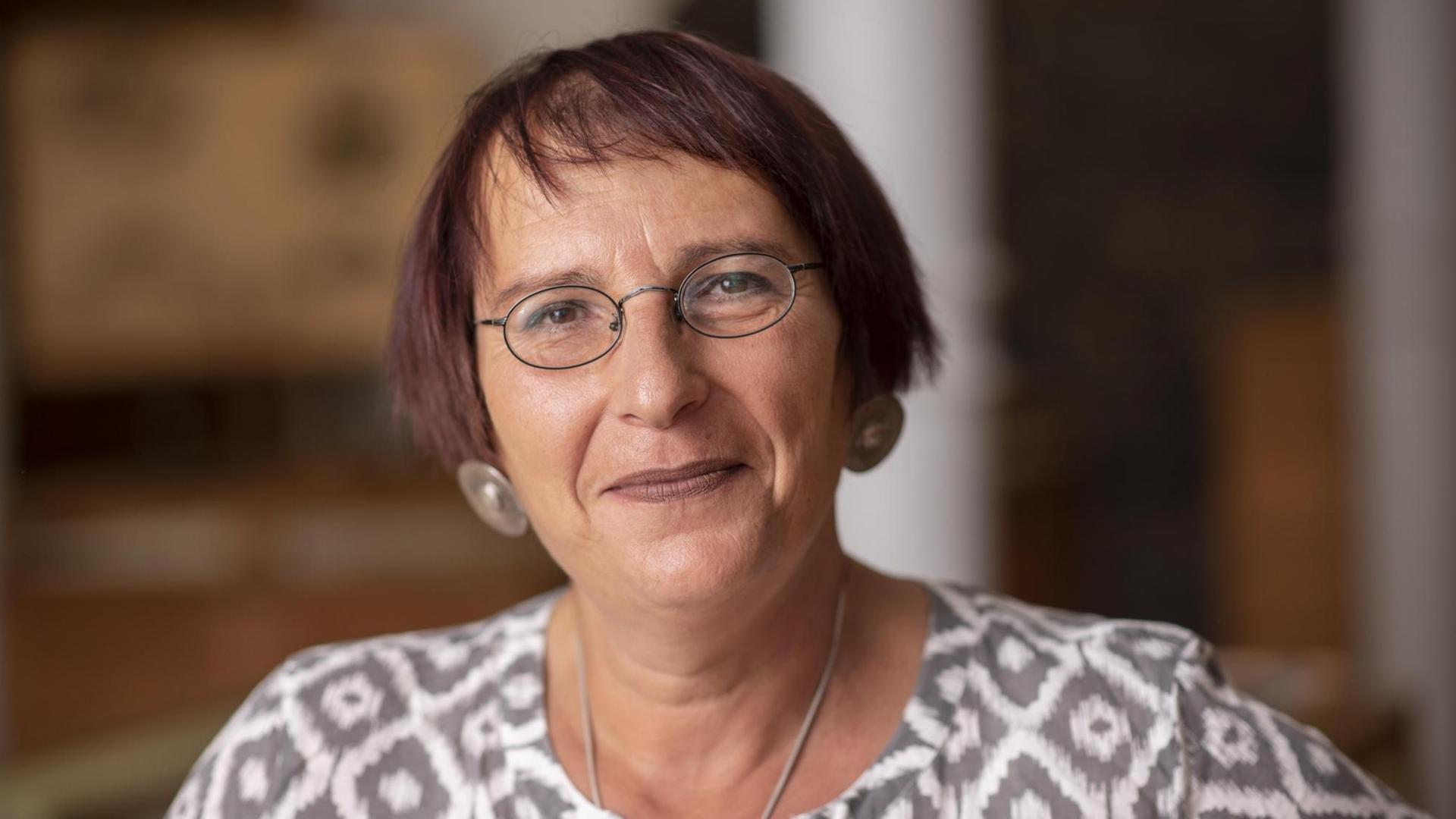 Die Paläontologin Madelaine Böhme im Porträt. Die Paläontologin Madelaine Böhme im Porträt.