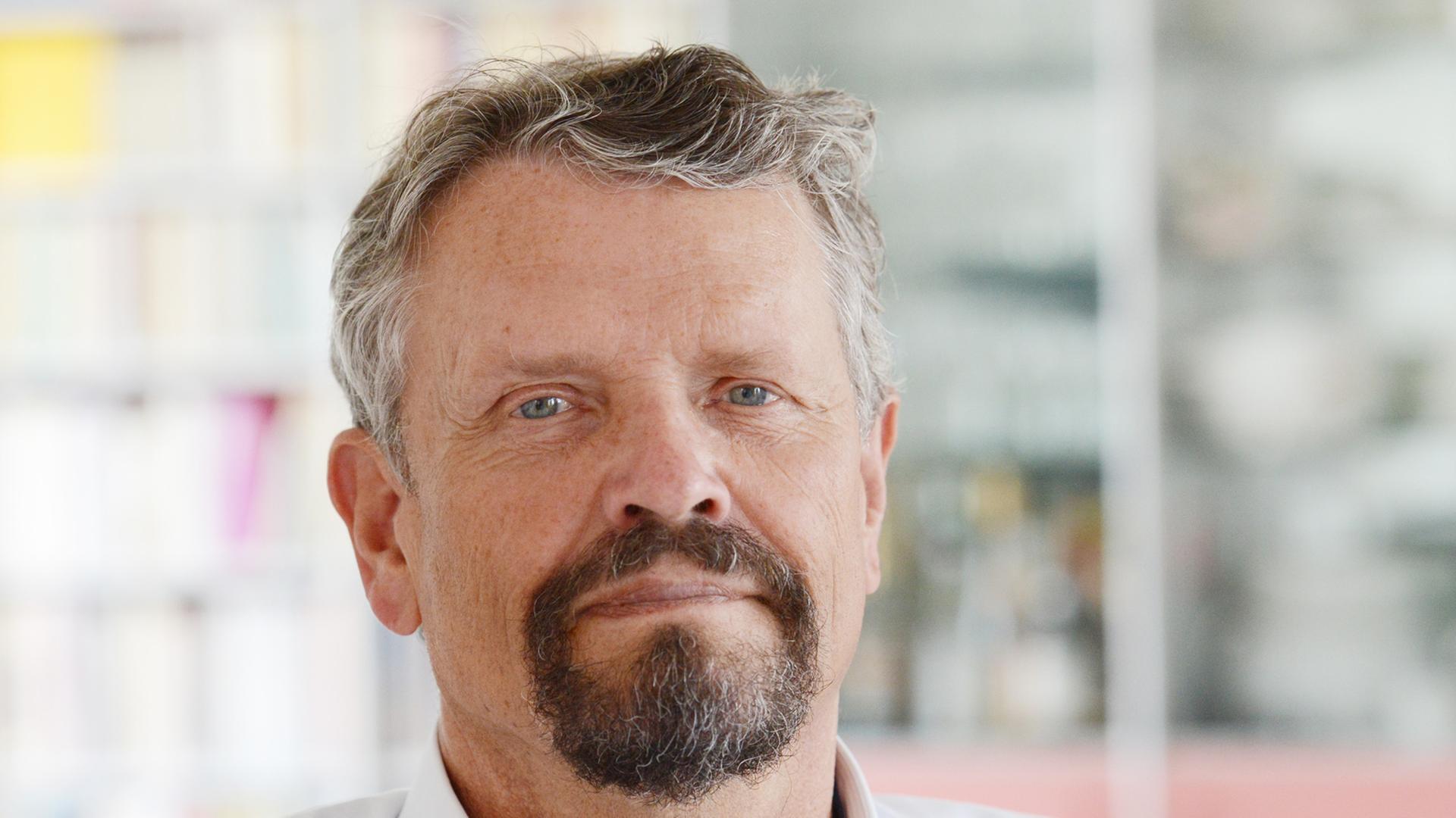 Porträt von Gernot Erler Porträt von Gernot Erler