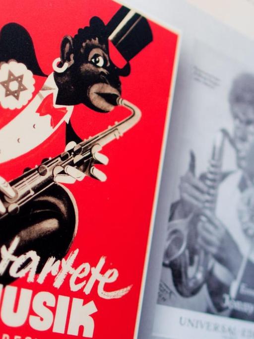 Das verzerrte Bild eines Saxophonspielers, der einen Judenstern trägt und afrikanische Züge trägt, wurde das Symbol von "Entartete Musik" in der Zeit des Nationalsozialismus.