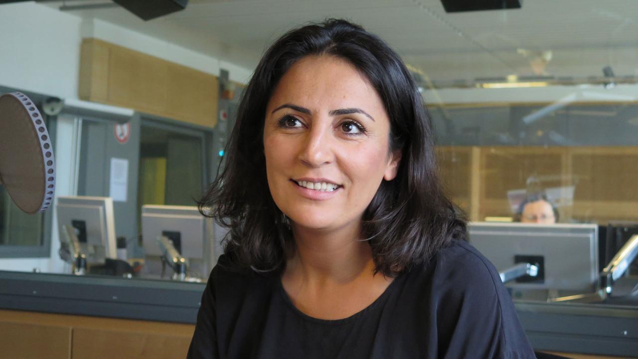 Die jesidische Journalistin Düzen Tekkal Die jesidische Journalistin Düzen Tekkal