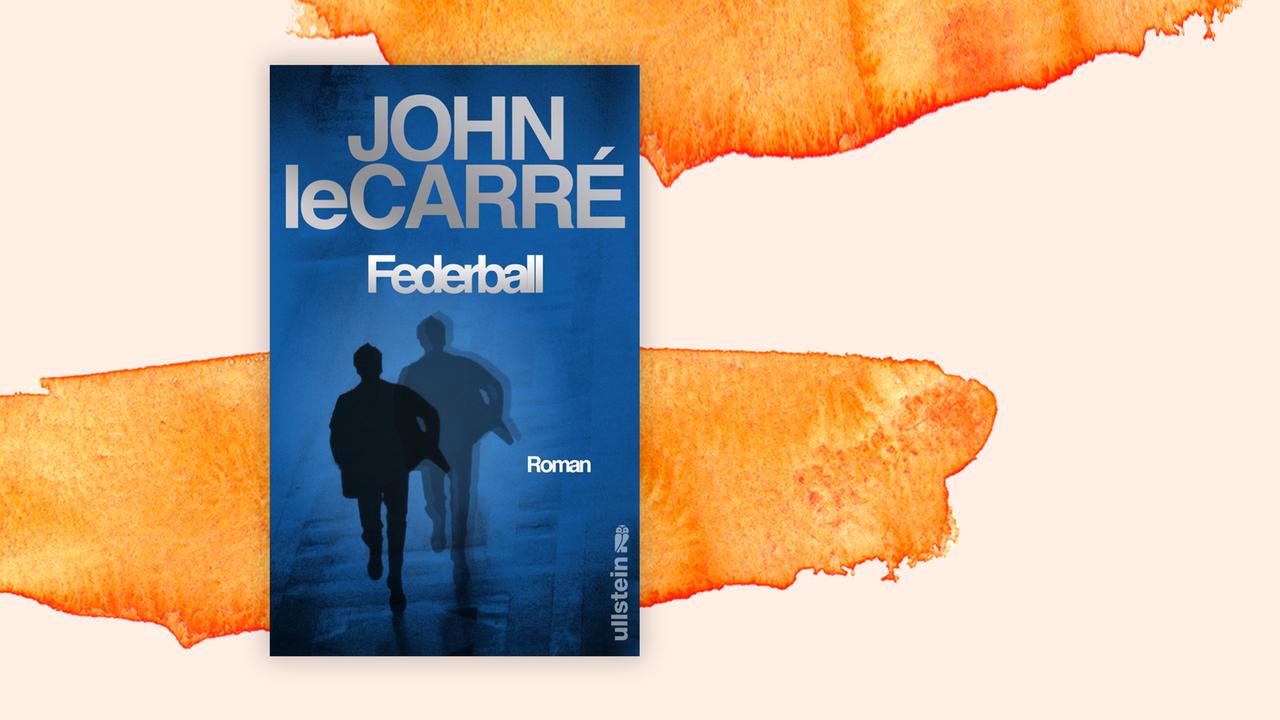 Das Cover von John Le Carrés Buch "Federball". Auf dem Cover sind zwei Schattenrisse einer laufenden Person zu sehen, die Umgebung ist in verschiedene Blautöne getaucht.