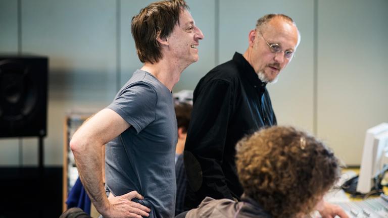 Hörspielproduktion "Die Existenz der Haut" - die Autoren Christian Wittmann und Georg Zeitbloom (v.l.) Hörspielproduktion "Die Existenz der Haut" - die Autoren Christian Wittmann und Georg Zeitbloom (v.l.)