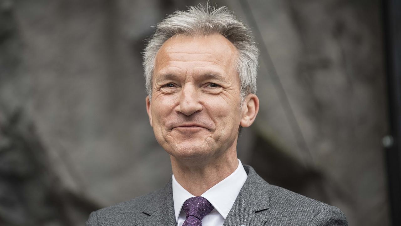 Frank Baranowski, SPD, Oberbürgermeister von Gelsenkirchen, aufgenommen am 13.04.2018 in Gelsenkirchen Frank Baranowski, SPD, Oberbürgermeister von Gelsenkirchen, aufgenommen am 13.04.2018 in Gelsenkirchen