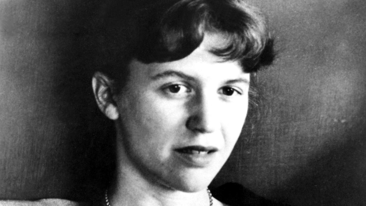 Die amerikanische Lyrikerin und Prosaistin Sylvia Plath, undatierte Aufnahme. Die amerikanische Lyrikerin und Prosaistin Sylvia Plath, undatierte Aufnahme.