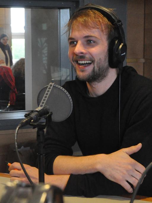 Der Pianist und Komponist Nils Frahm in der Sendung "Studio 9" im Deutschlandradio Kultur