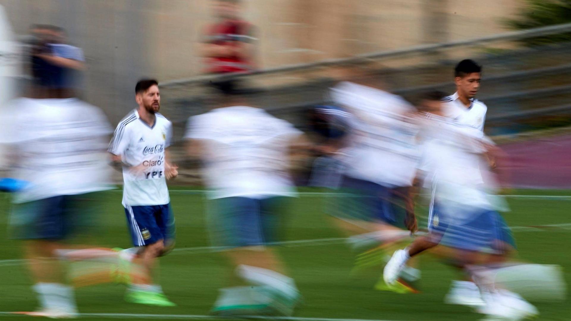Die argentinische Nationalmannschaft im Training vor der WM Die argentinische Nationalmannschaft im Training vor der WM