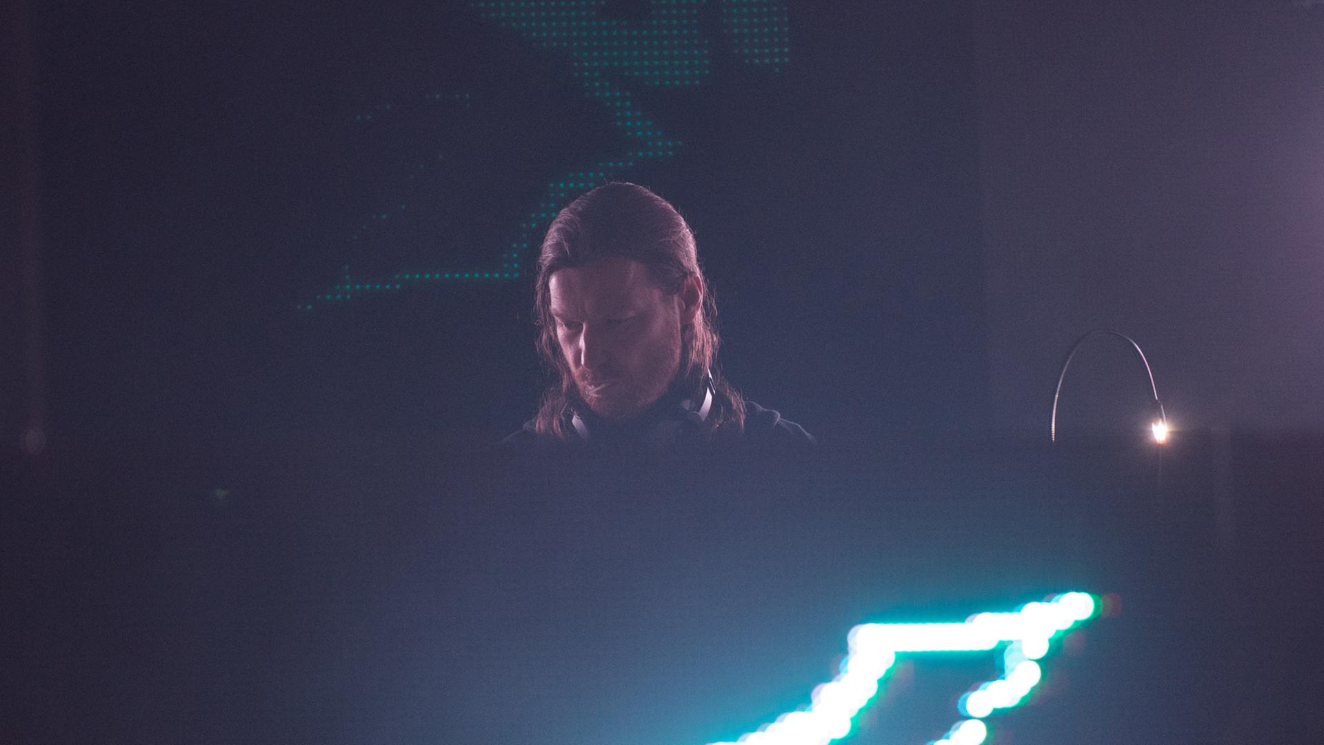 Aphex Twin (aka Richard David James) bei einem Konzert auf dem Field Day Festival 2017 im Victoria Park in London