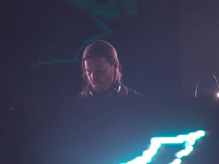 Aphex Twin (aka Richard David James) bei einem Konzert auf dem Field Day Festival 2017 im Victoria Park in London