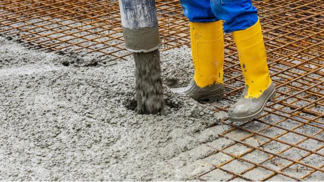 Neubau von einem Einfamilienhaus mit Handwerk Neubau von einem Einfamilienhaus mit Handwerk