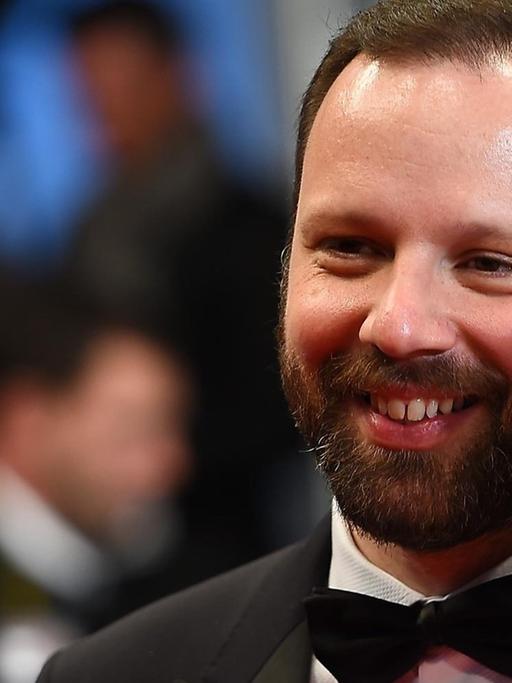 Der griechische Regisseur Giorgos Lanthimos lächelt beim 68. Filmfestival von Cannes in die Kamera.