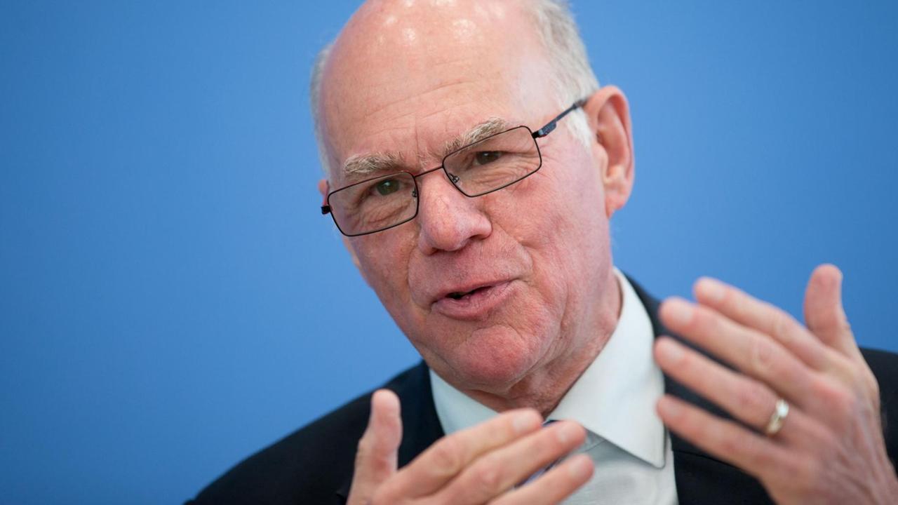 Bundestagspräsident Norbert Lammert am 13. April 2016 in Berlin Bundestagspräsident Norbert Lammert am 13. April 2016 in Berlin
