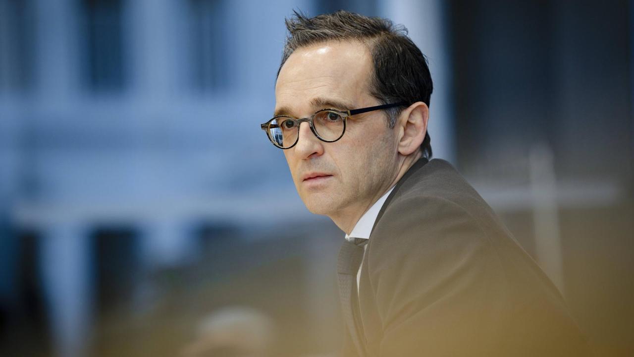 Justizminister Heiko Maas bei Abschlussbericht und Bilanz des Beauftragten der Bundesregierung fuer die Opfer und Hinterbliebenen. Justizminister Heiko Maas bei Abschlussbericht und Bilanz des Beauftragten der Bundesregierung fuer die Opfer und Hinterbliebenen.