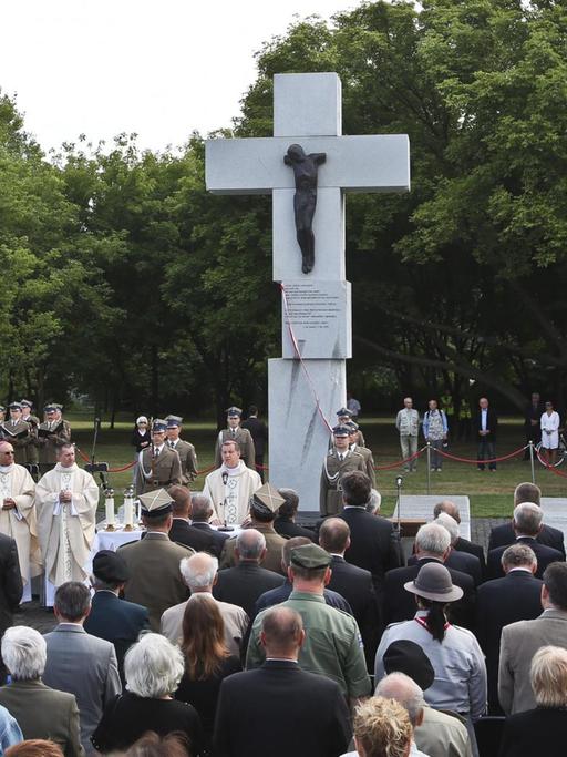 Polen gedenkt der Toten der Wolhynien-Massaker vor 70 Jahren am 11.07.2013