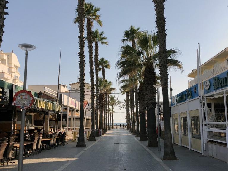 Leere Straße auf Mallorca