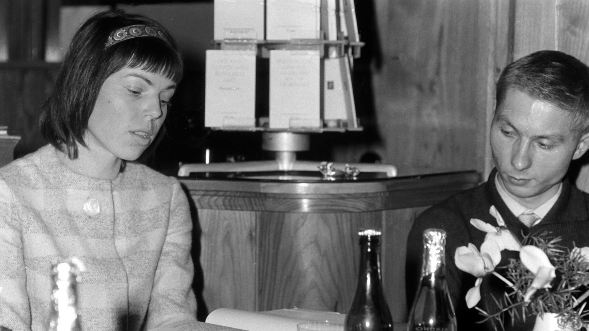 Lesung zu DDR-Zeiten mit Sarah und Rainer Kirsch an der Universität Jena Lesung zu DDR-Zeiten mit Sarah und Rainer Kirsch an der Universität Jena